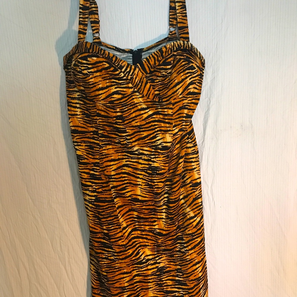 Deadly Dames by Micheline Pitt for Pinup Couture. Vamp dress size 2XL.